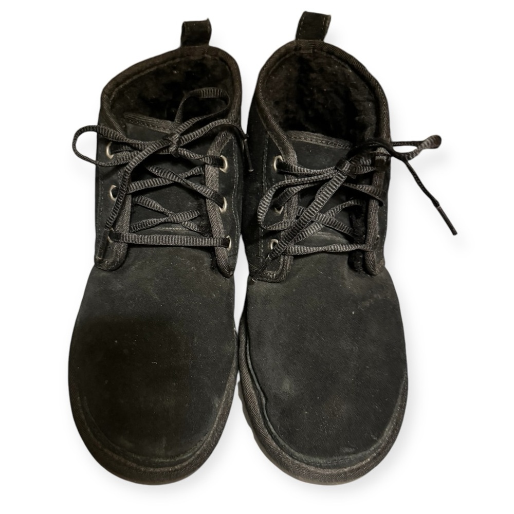 Black Neumel‎ Boot UGGS, size 8